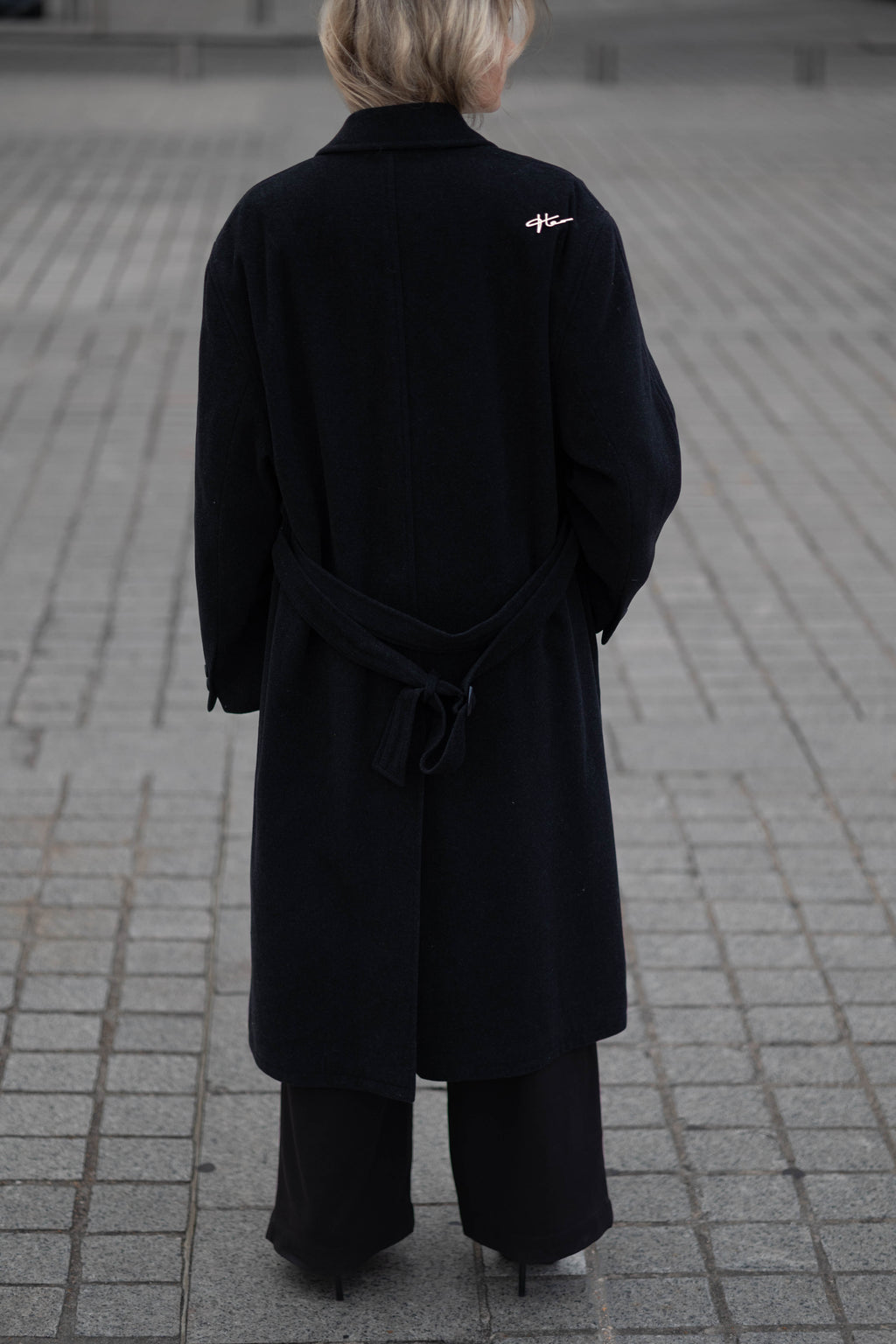 Élysée Vintage Signature Trenchcoat – Black, Cashmere & Wool