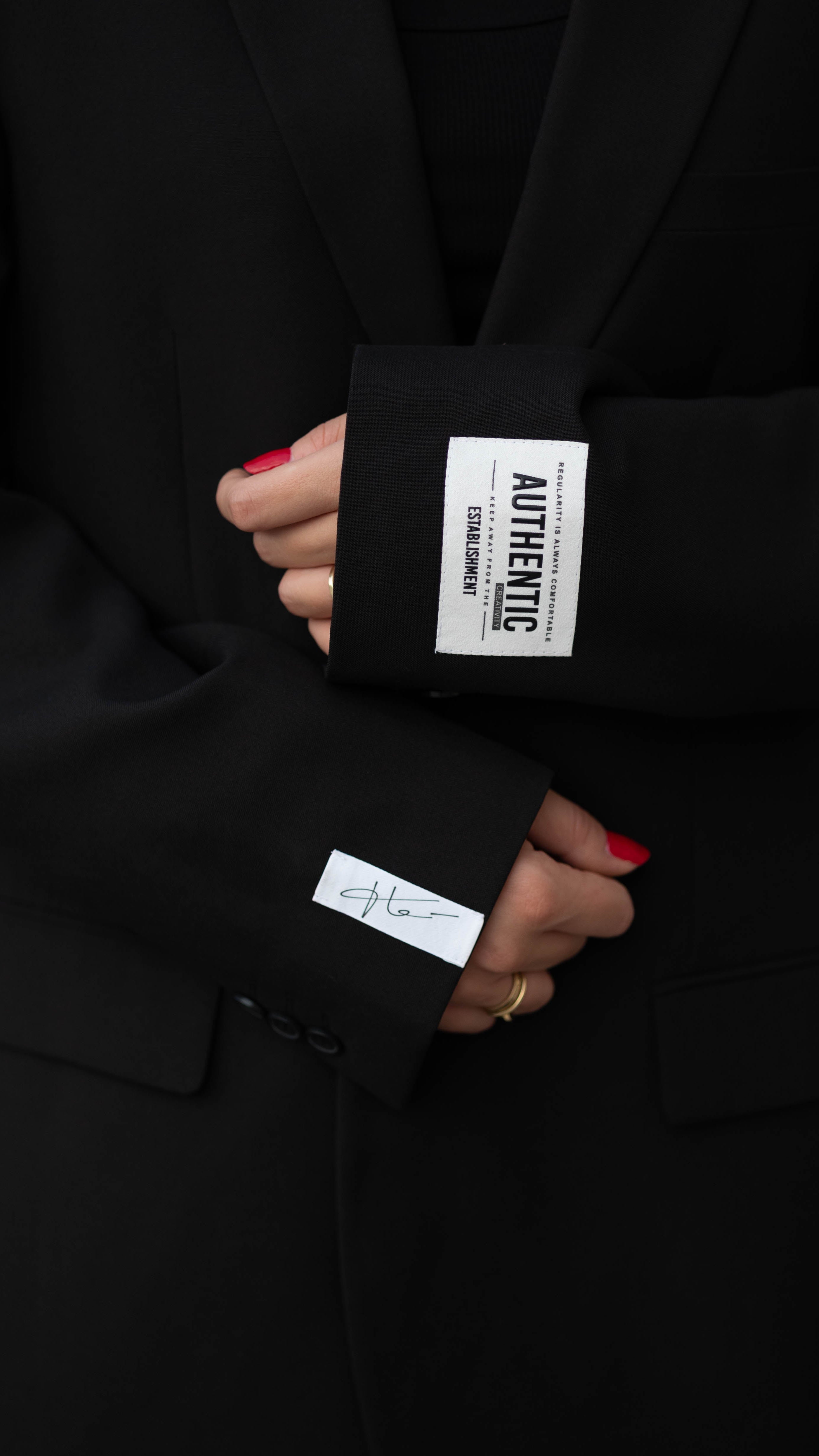 The Authentic Blazer - Black