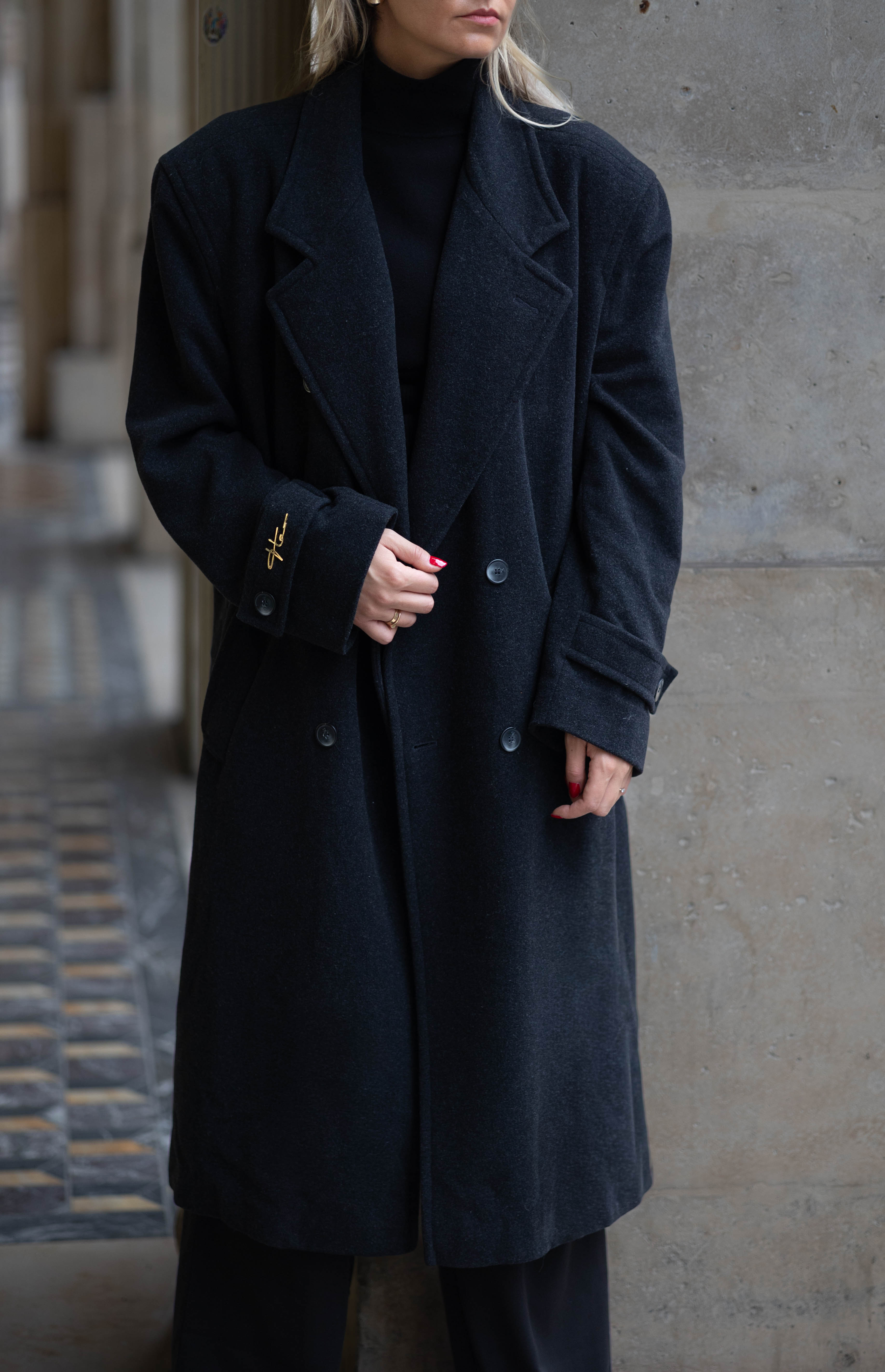 Rivoli Vintage Signature Coat – Black, Cashmere & Wool