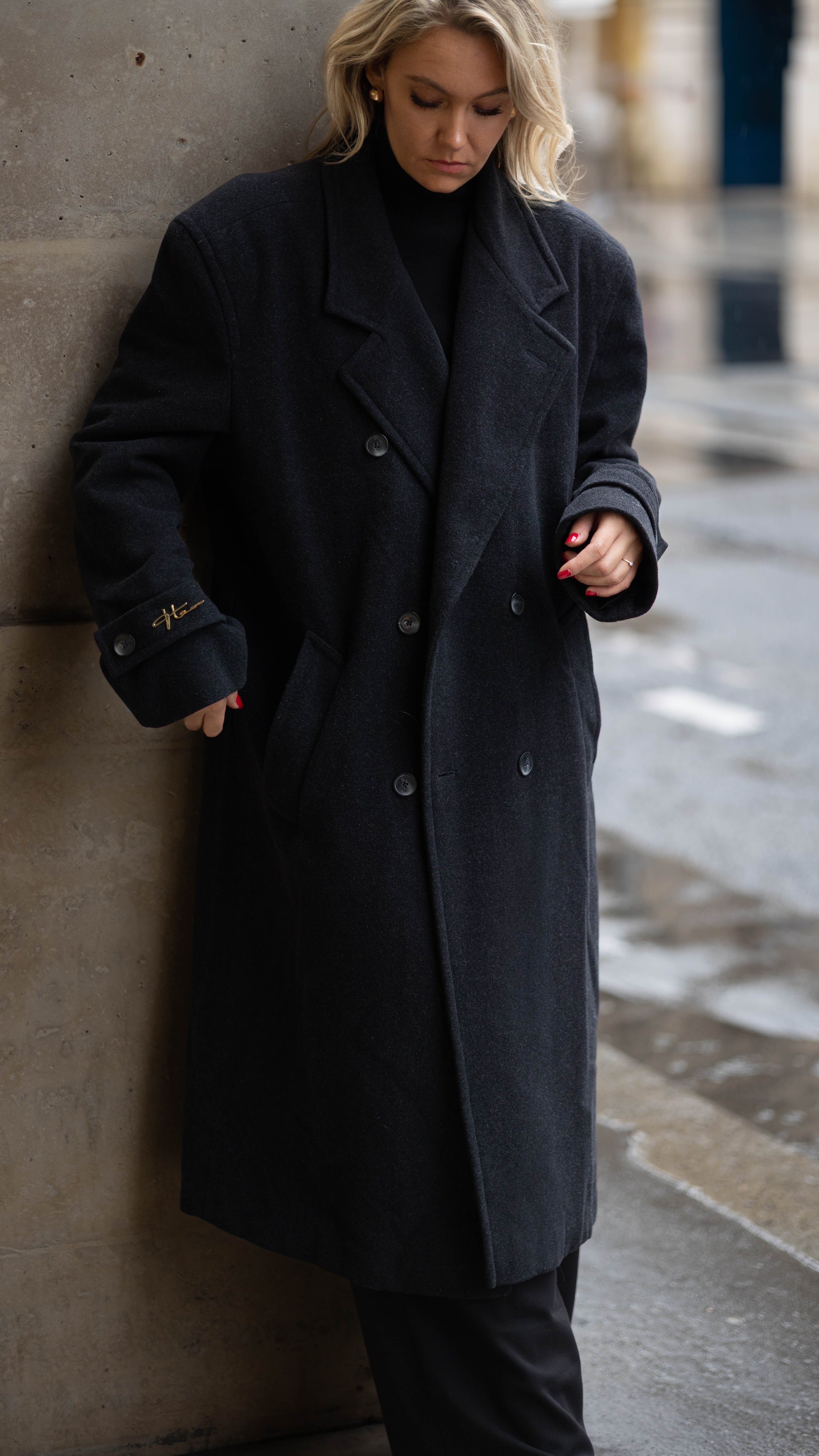 Rivoli Vintage Signature Coat – Black, Cashmere & Wool